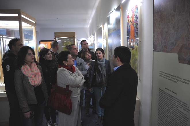 Грузинские туристы посетили Азербайджан - тур культурного наследия (ФОТО)