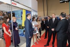 Президент Ильхам Алиев и его супруга ознакомились с выставками, проходящими в Баку (ФОТО)