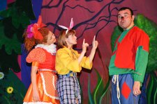 Бакинский ТЮЗ едет на гастроли в Россию (ФОТО)