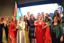 В Баку состоялось дефиле турецкой национальной одежды "Osmanlı - İpək Oya" (ФОТО)