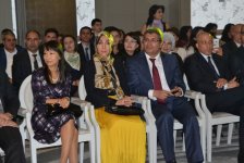 В Баку состоялось дефиле турецкой национальной одежды "Osmanlı - İpək Oya" (ФОТО)