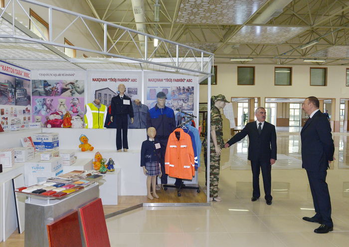 Президент Ильхам Алиев ознакомился с условиями, созданными в  Нахчыванском бизнес-центре (ФОТО)