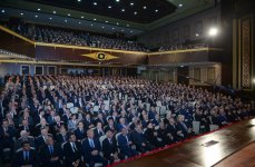 Президент Ильхам Алиев: Сильный Азербайджан сегодня играет стабилизирующую роль для региона (ФОТО)