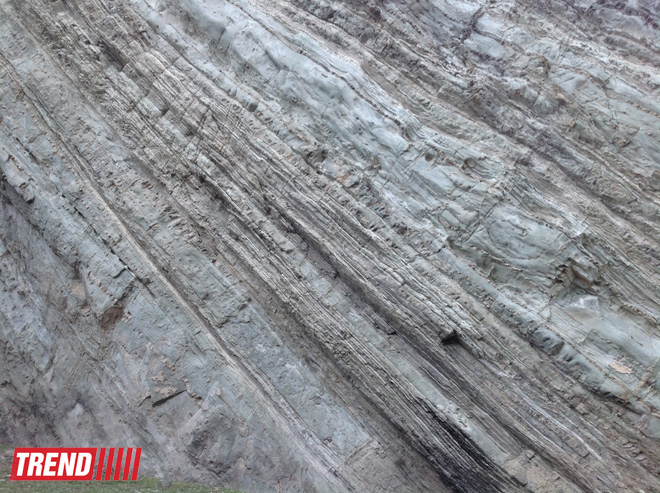 История Азербайджана: пещера Уган, башня "Мухас", крепость "Гелерсен-герерсен", могила Хаджи-Мурата (ФОТО)