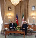 Состоялась встреча президентов Ирана и Азербайджана один на один и в расширенном составе (версия 2) (ФОТО)