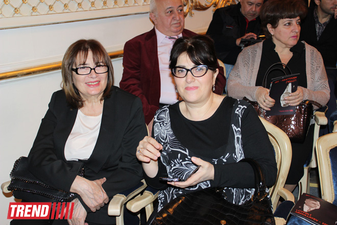 100-летие Лютфали Абдуллаева на родной сцене Музкомедии - красочный вечер Великого Актера (ФОТО)