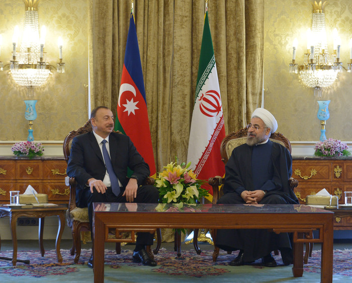 Состоялась встреча президентов Ирана и Азербайджана один на один и в расширенном составе (версия 2) (ФОТО)