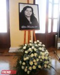 В Баку прошел вечер, посвященный 90-летию со дня рождения Шафиги Ахундовой (ФОТО)