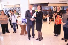 Архиепископ Бакинский и Азербайджанский и исполнительный директор ВАК посетили Пасхальный базар (ФОТО)