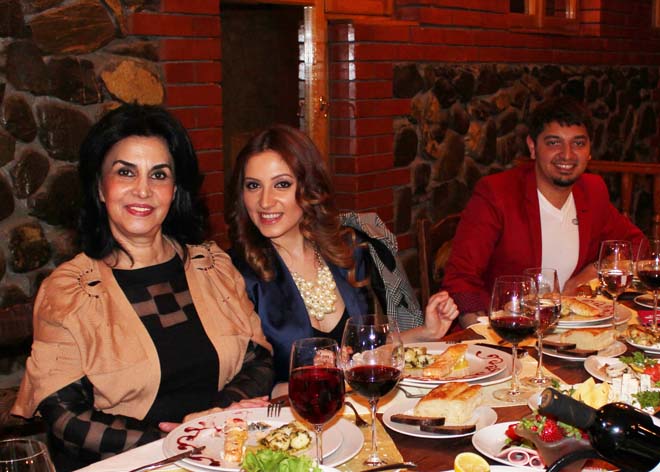 Аян Бабакишиева начинает реализацию проектов с известными деятелями культуры (ФОТО)