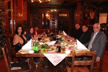 Аян Бабакишиева начинает реализацию проектов с известными деятелями культуры (ФОТО)