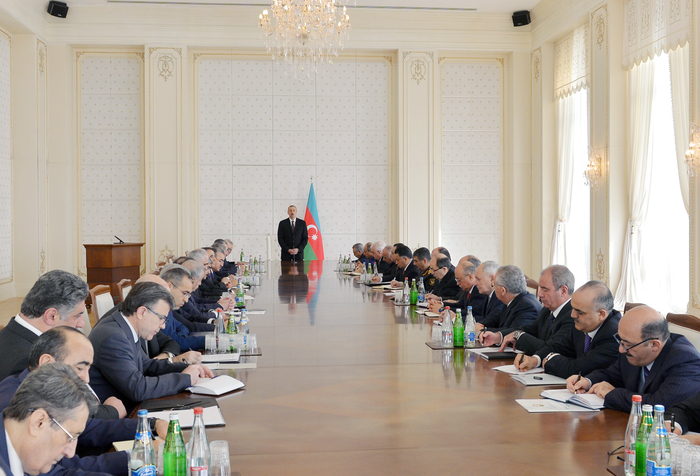 Президент Ильхам Алиев: Азербайджан сумел сохранить динамичные темпы развития (ФОТО)