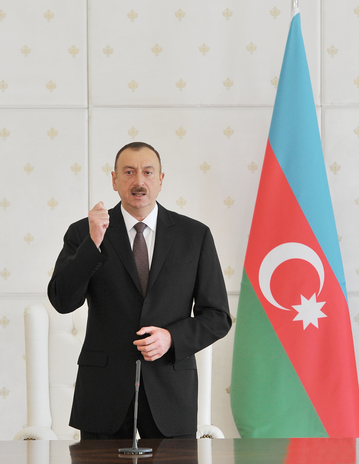 Президент Ильхам Алиев: Азербайджан сумел сохранить динамичные темпы развития (ФОТО)