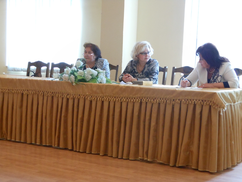 В Мингячевире прошла республиканская олимпиада по русскому языку (ФОТО)