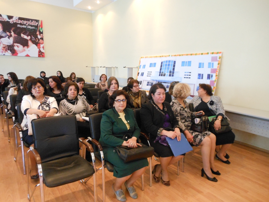 В Мингячевире прошла республиканская олимпиада по русскому языку (ФОТО)