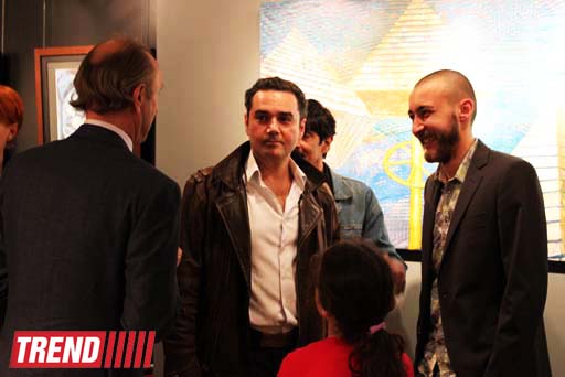 В Баку открылась выставка Бутуная Хагвердиева "Crossing" - реальный и ирреальный миры (ФОТО)