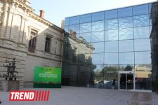 В Баку состоялась церемония вручения премии "Milli irs" и презентация книг -  "Гобустан – книга тысячелетий " и "Сказки древней крепости" (ФОТО)