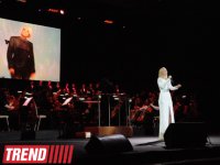 Валерия отметила день рождения в Баку грандиозным сольным концертом (ФОТО)