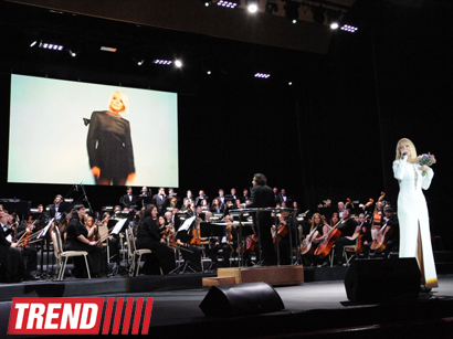 Валерия отметила день рождения в Баку грандиозным сольным концертом (ФОТО)