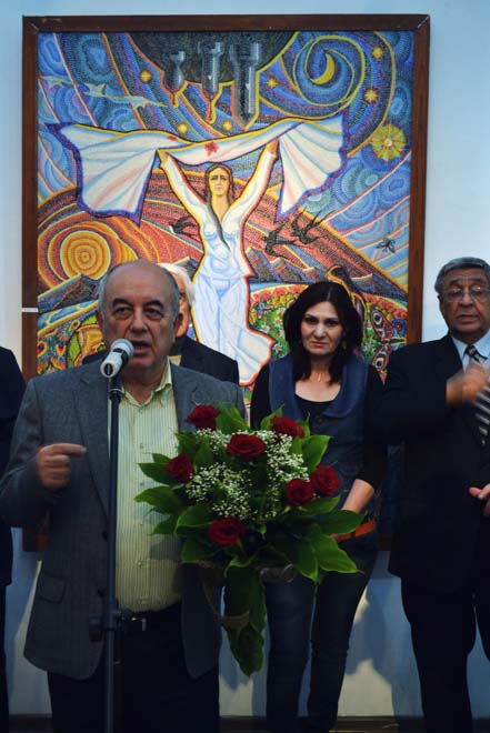 В Баку открылась выставка Сураи Муганлы - человеческие эмоции при помощи абстрактной деформации(ФОТО)