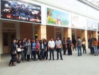 В Киноцентре "Низами" продолжается бесплатный показ отечественных фильмов (фото)