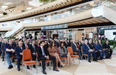 Президент Ильхам Алиев и его супруга приняли участие в открытии нового аэровокзального комплекса в Баку (ФОТО)