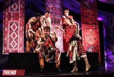"Сон в летнюю ночь" - красочное средневековое представление в Баку (ФОТО)