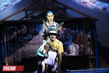 "Сон в летнюю ночь" - красочное средневековое представление в Баку (ФОТО)