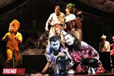 "Сон в летнюю ночь" - красочное средневековое представление в Баку (ФОТО)