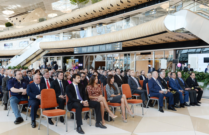 Президент Ильхам Алиев и его супруга приняли участие в открытии нового аэровокзального комплекса в Баку (ФОТО)