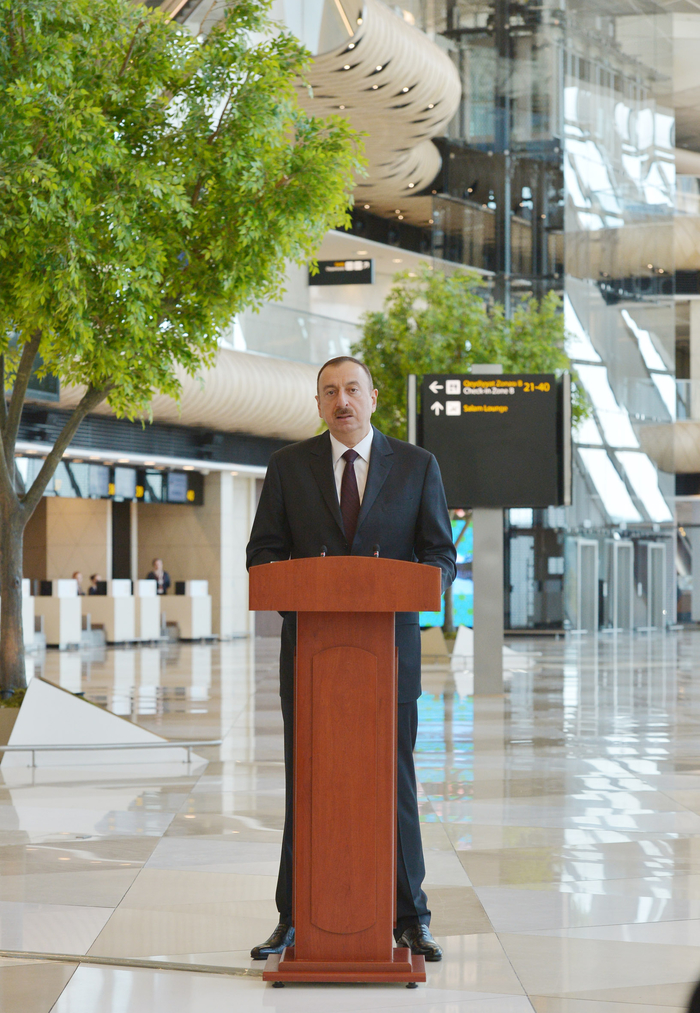 Президент Ильхам Алиев и его супруга приняли участие в открытии нового аэровокзального комплекса в Баку (ФОТО)