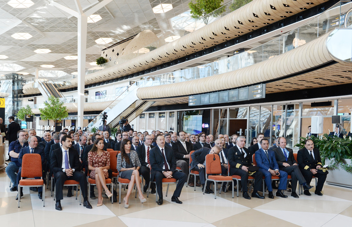 Президент Ильхам Алиев и его супруга приняли участие в открытии нового аэровокзального комплекса в Баку (ФОТО)