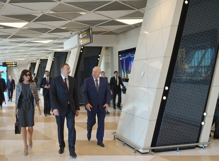 Президент Ильхам Алиев и его супруга приняли участие в открытии нового аэровокзального комплекса в Баку (ФОТО)