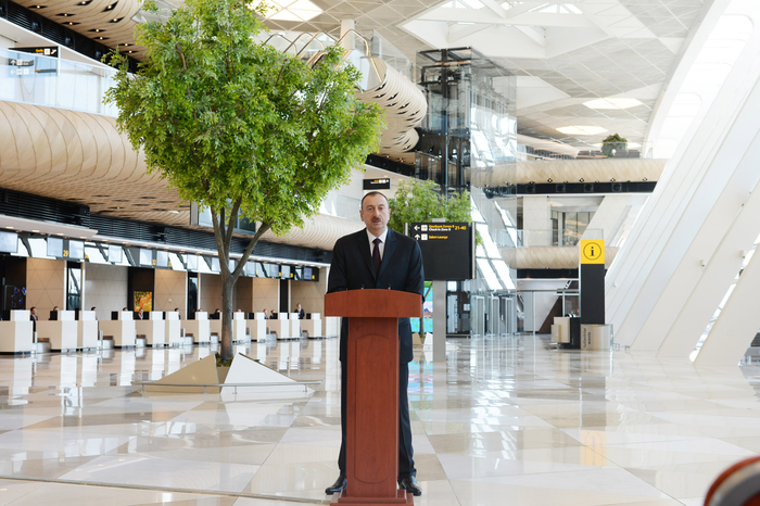 Президент Ильхам Алиев и его супруга приняли участие в открытии нового аэровокзального комплекса в Баку (ФОТО)