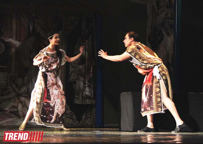 "Сон в летнюю ночь" - красочное средневековое представление в Баку (ФОТО)