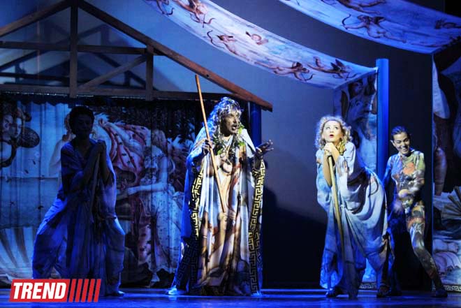 "Сон в летнюю ночь" - красочное средневековое представление в Баку (ФОТО)