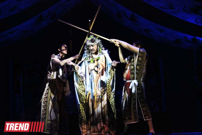 "Сон в летнюю ночь" - красочное средневековое представление в Баку (ФОТО)