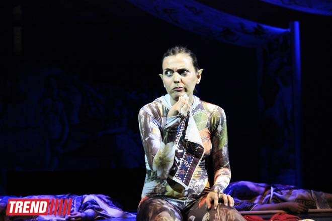 "Сон в летнюю ночь" - красочное средневековое представление в Баку (ФОТО)