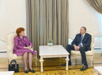 Ильхам Алиев принял экс-президента Латвии