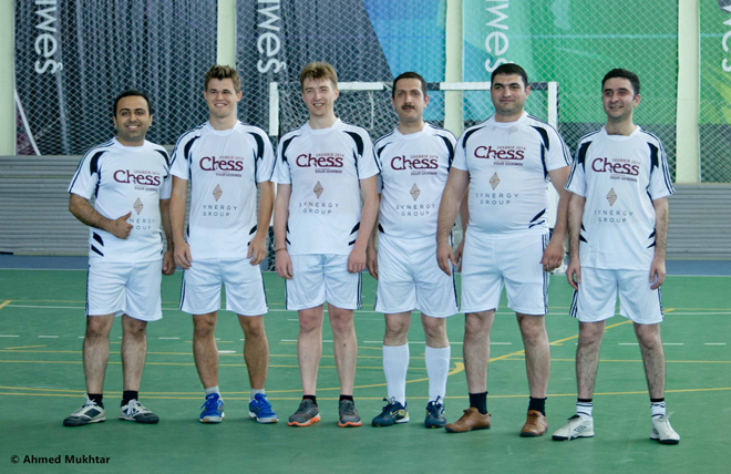 В Шамкире прошел интересный футбольный турнир между шахматистами и журналистами (ФОТО)