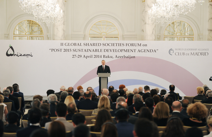 Президент Ильхам Алиев: Сегодня Азербайджан является страной со своей собственной позицией, которая основана на справедливости и международном праве (версия 3) (ФОТО)