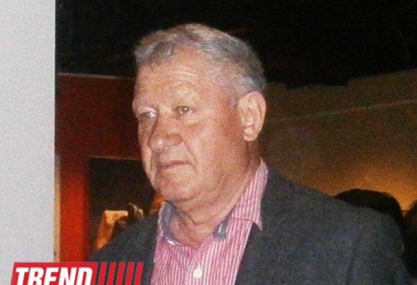 Поэма между людьми и пейзажами - Михай Потырнике в Баку, молдавский фотохудожник (ФОТО)