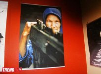 В Баку открылась выставка молдавского фотохудожника Михая Потырнике (ФОТО)