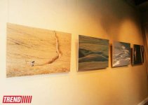 В Баку открылась выставка молдавского фотохудожника Михая Потырнике (ФОТО)