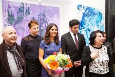 Выставка "Violet" Мехрибан Шамсадинской: открытость к экспериментам и неожиданным решениям (ФОТО)