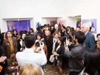 Выставка "Violet" Мехрибан Шамсадинской: открытость к экспериментам и неожиданным решениям (ФОТО)