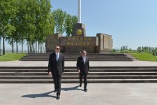 Ильхам Алиев ознакомился с условиями, созданными на Площади флага в Агдаше (ФОТО)