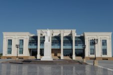 Президент Азербайджана прибыл в Агдашский район (ФОТО)