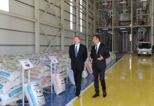 Президент Азербайджана принял участие в открытии Гиланского кормоперерабатывающего завода (ФОТО)