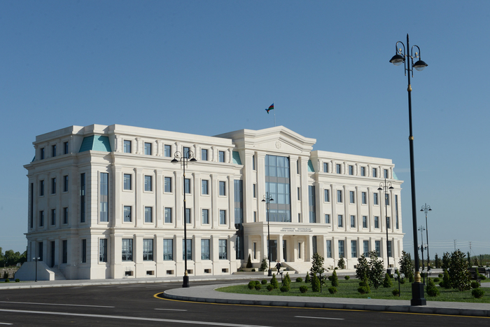 Президент Азербайджана принял участие в открытии нового здания ИВ Агдашского района (ФОТО)